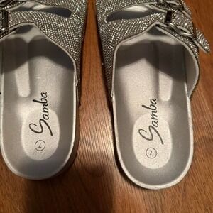 Silver samba‎ sliers